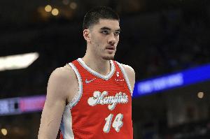 PG电子-可圈可点！埃迪8中5拿到15分7板2断 三分2中2