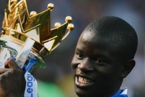 切尔西官方祝坎特34岁生日快乐，球员效力蓝军7年斩获6冠