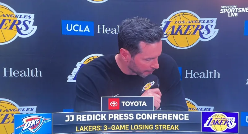 PG-雷迪克谈表现：每个人都尽力用正确的方式打球，为团队而战